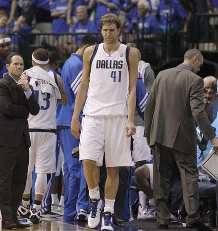 约基奇56+16+15打爆戈贝尔，穆雷35分+9记三分，掘金险胜森林狼（掘金险胜森林狼：约基奇56分16板15助压制戈贝尔，穆雷35分飙进9记三分）