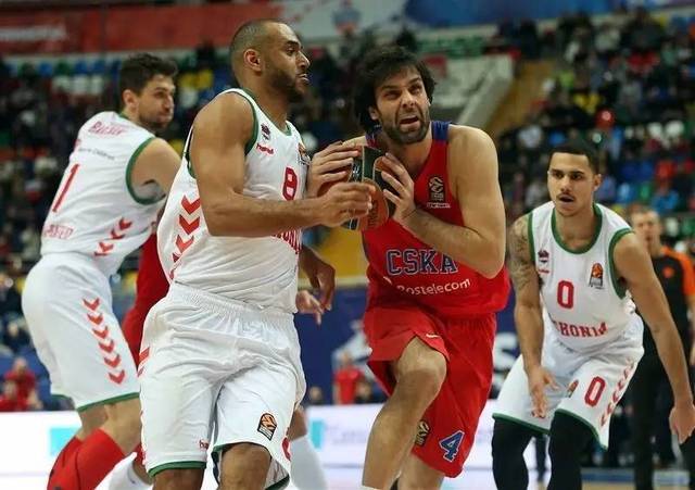 能里能外能抢板！韦尔10中7&三分4中2砍下16分13板 抢4前场板（内外开花还能拼抢！韦尔10投7中、三分4投2中轰16分13篮板含4个前场板）