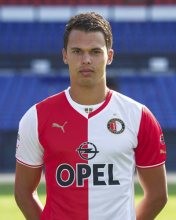 记者：里尔18岁中场布阿迪的团队否认球员与巴黎的转会传闻（记者：里尔18岁中场布阿迪被传转会巴黎，其团队予以否认）