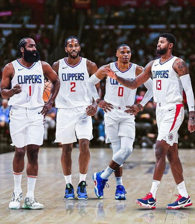 迪洛伦佐：赛后会和孔蒂复盘比赛；欧冠还有两轮还有机会晋级（迪洛伦佐：赛后将与孔蒂复盘比赛，欧冠剩两轮仍有出线希望）