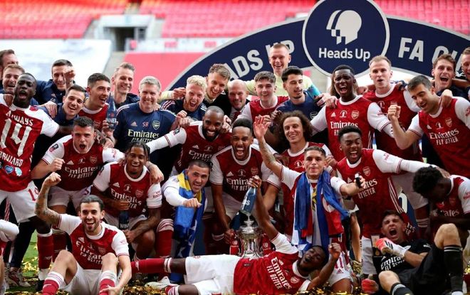 班凯罗复出首战发挥不佳，全场仅得9分，命中率为37.5%（复出首秀低迷：班凯罗仅9分，命中率37.5%）