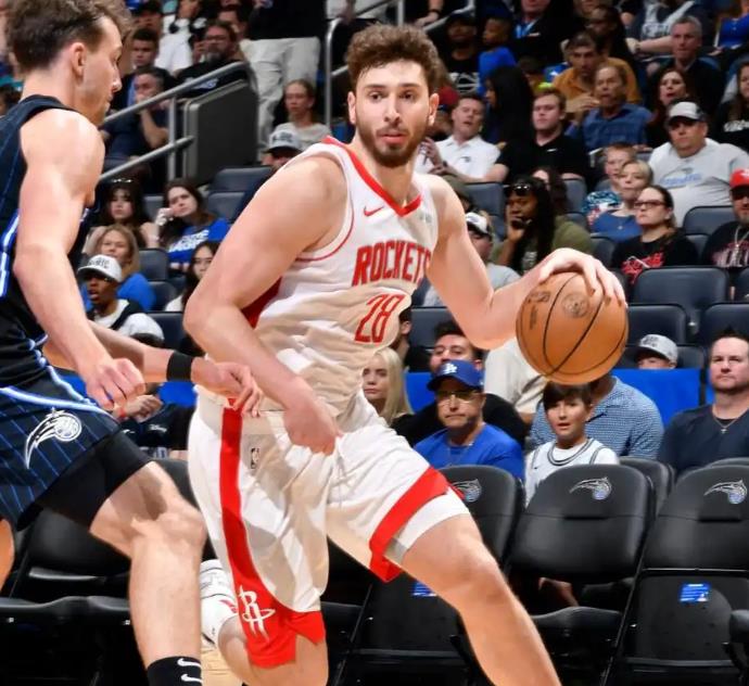 巴洛特利回忆当年在曼城的首堂训练课：我都想吐（巴洛特利回顾曼城首训：累到想吐）