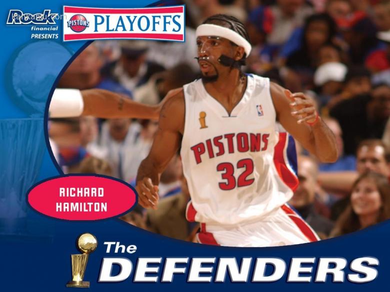 荷甲战报：巴卡尔替补送乌龙，海伦芬3-0鹿特丹斯巴达（荷甲快讯：替补巴卡尔自摆乌龙，海伦芬3比0完胜斯巴达鹿特丹）