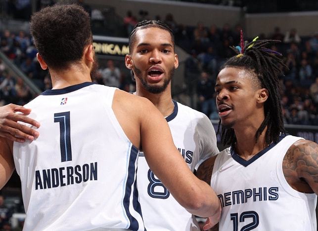 薪资专家：独行侠有资格为莱夫利申请伤病特例（薪资专家称独行侠已具备为莱夫利申请伤病特例资格）