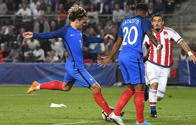 文班表现挣扎！马刺主帅：是我们整体表现挣扎，不是个人问题（文班遭遇低潮，马刺主帅：困境在于全队表现，并非个人问题）