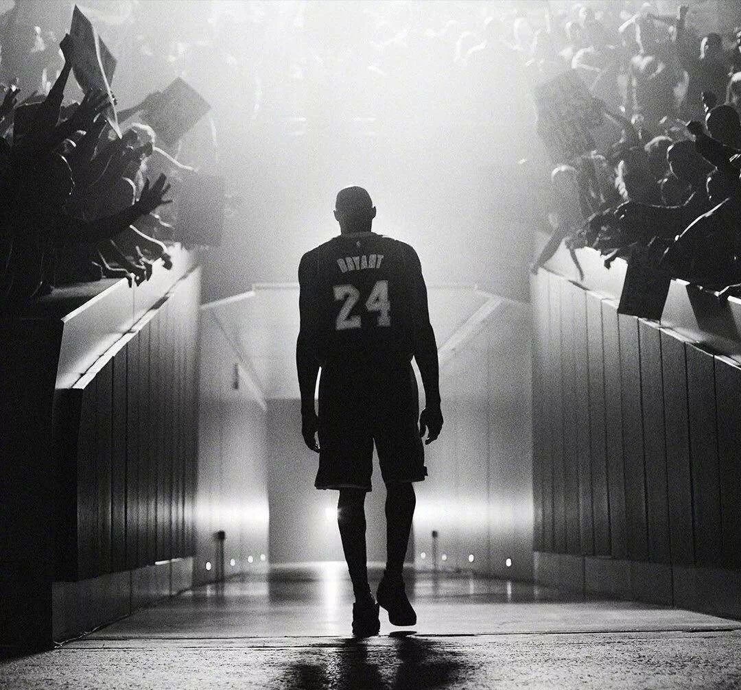 早日归来！33岁巴西球星内马尔晒病床照确认接受手术（33岁内马尔晒病床照证实已手术，盼早日回归）