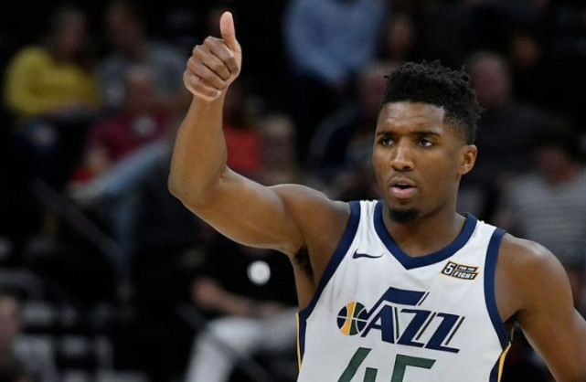 每体：若接受手术奥尔莫要缺阵4个月，因此巴萨选择保守治疗（每体：手术恐让奥尔莫缺席4个月，巴萨改走保守治疗方案）