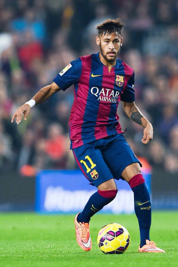 世欧预半场：比利吉亚建功，罗马尼亚暂1-0波黑（欧洲预选赛半场：比利吉亚破门，罗马尼亚暂以1-0领先波黑）