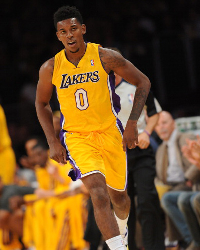 葡萄牙vs亚美尼亚首发：C罗停赛缺席！B费、维蒂尼亚出战（葡萄牙战亚美尼亚首发出炉：C罗因停赛缺阵，B费与维蒂尼亚先发）