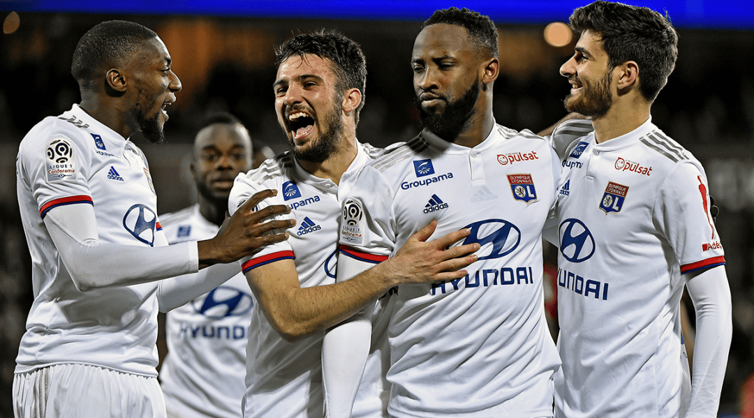 众叛亲离？利物浦门神表态百分百支持教练 萨拉赫走人已成定局（队内分歧？利物浦门将公开力挺主帅，萨拉赫离队几成定局）