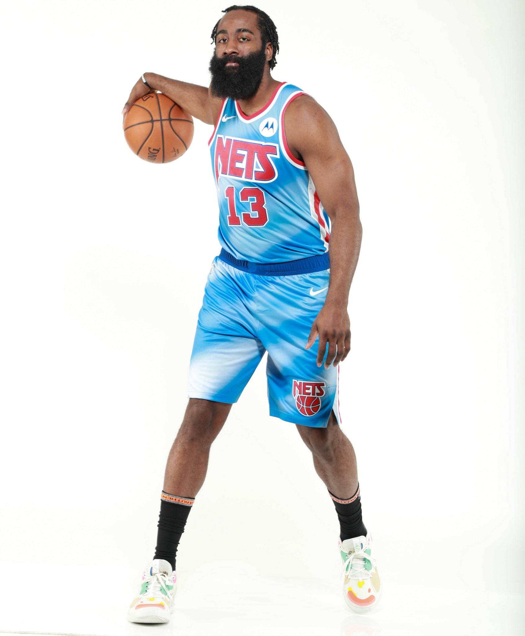 亚特兰大欧冠2比1胜切尔西升至第三，联赛仅3胜排第12（欧冠2-1击败切尔西，亚特兰大升至第三；联赛仅3胜居第12）