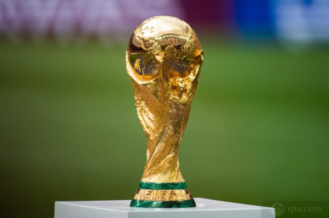 里程碑，徐新已为上海海港出战100场比赛（徐新迎来里程碑：代表上海海港出战第100场）