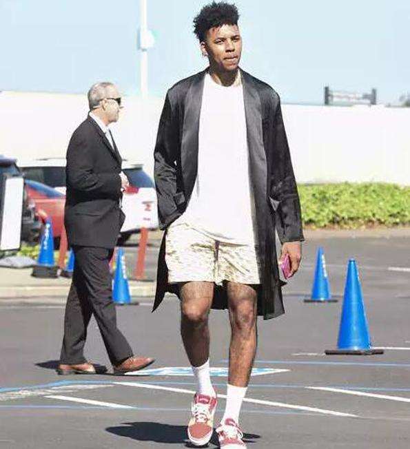 早报：既然你们都说我是进球机器……（早报：既然外界都喊我进球机器……）